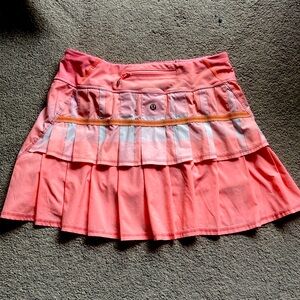This is a darling lululemon skirt  with shorts underneath. Skirt  lenghth 13.5”